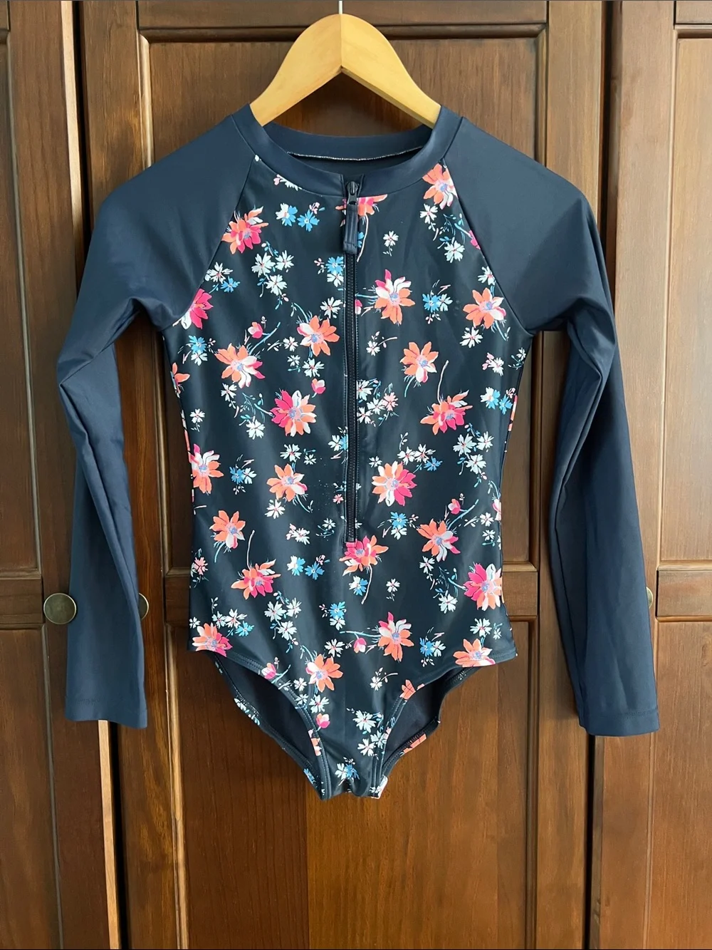 GAP Kids Floral Long Sleeve Rashguard One Piece Swimsuit Size XL (12-13)